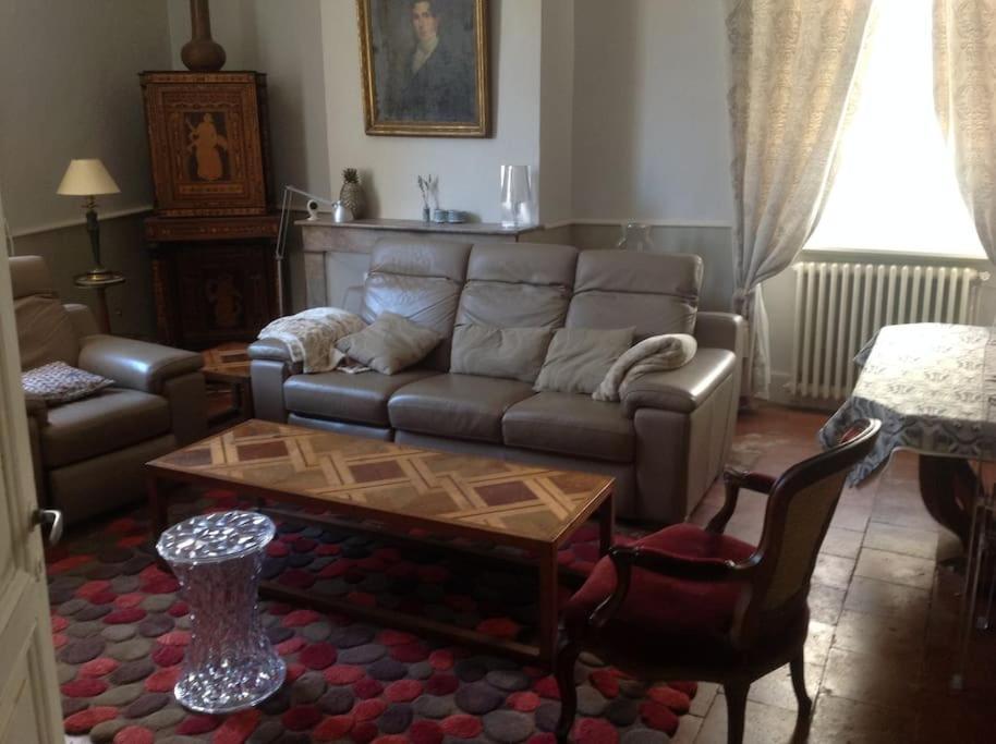 Ancien Presbytere Au Coeur Du Village Mauvezin  Ngoại thất bức ảnh