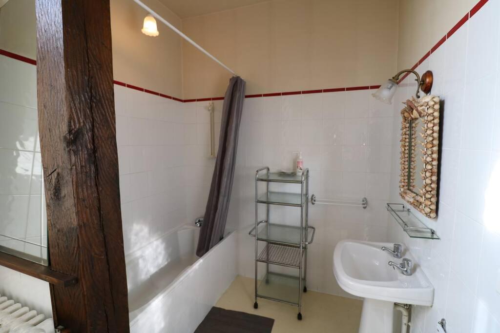 Ancien Presbytere Au Coeur Du Village Mauvezin  Ngoại thất bức ảnh