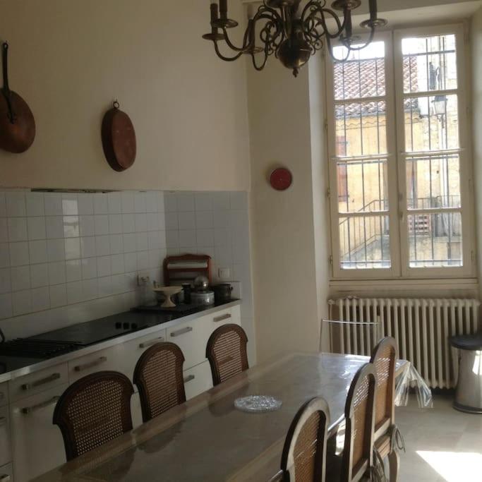 Ancien Presbytere Au Coeur Du Village Mauvezin  Ngoại thất bức ảnh