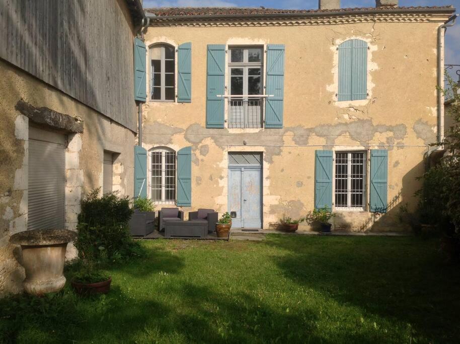 Ancien Presbytere Au Coeur Du Village Mauvezin  Ngoại thất bức ảnh