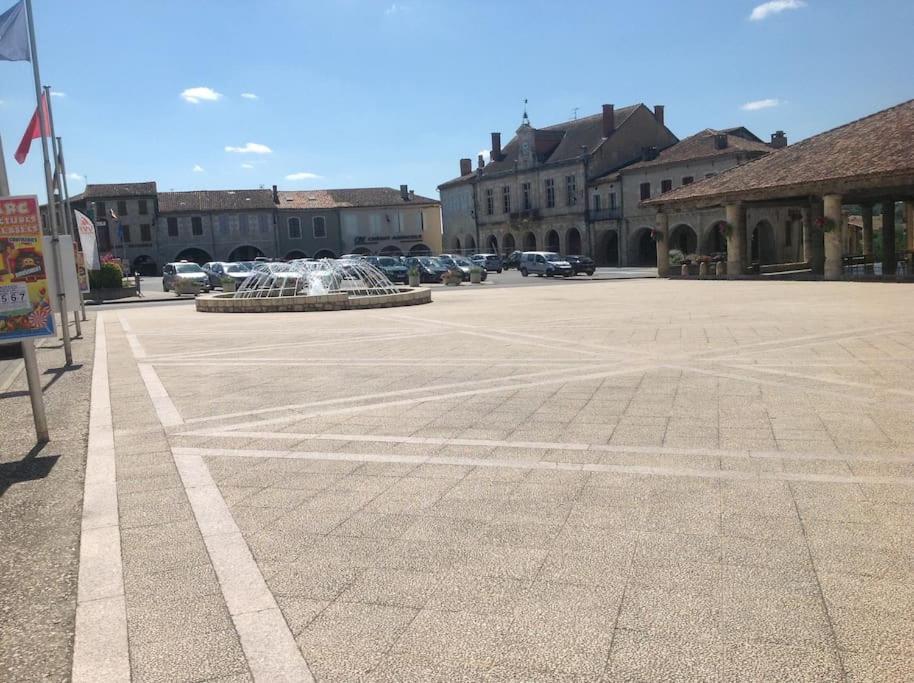 Ancien Presbytere Au Coeur Du Village Mauvezin  Ngoại thất bức ảnh